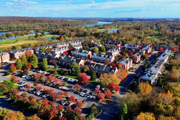 Aerial view of River Creek homes in Leesburg, VA