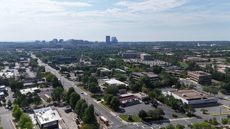Aerial view of the commercial corridor in Herndon, VA