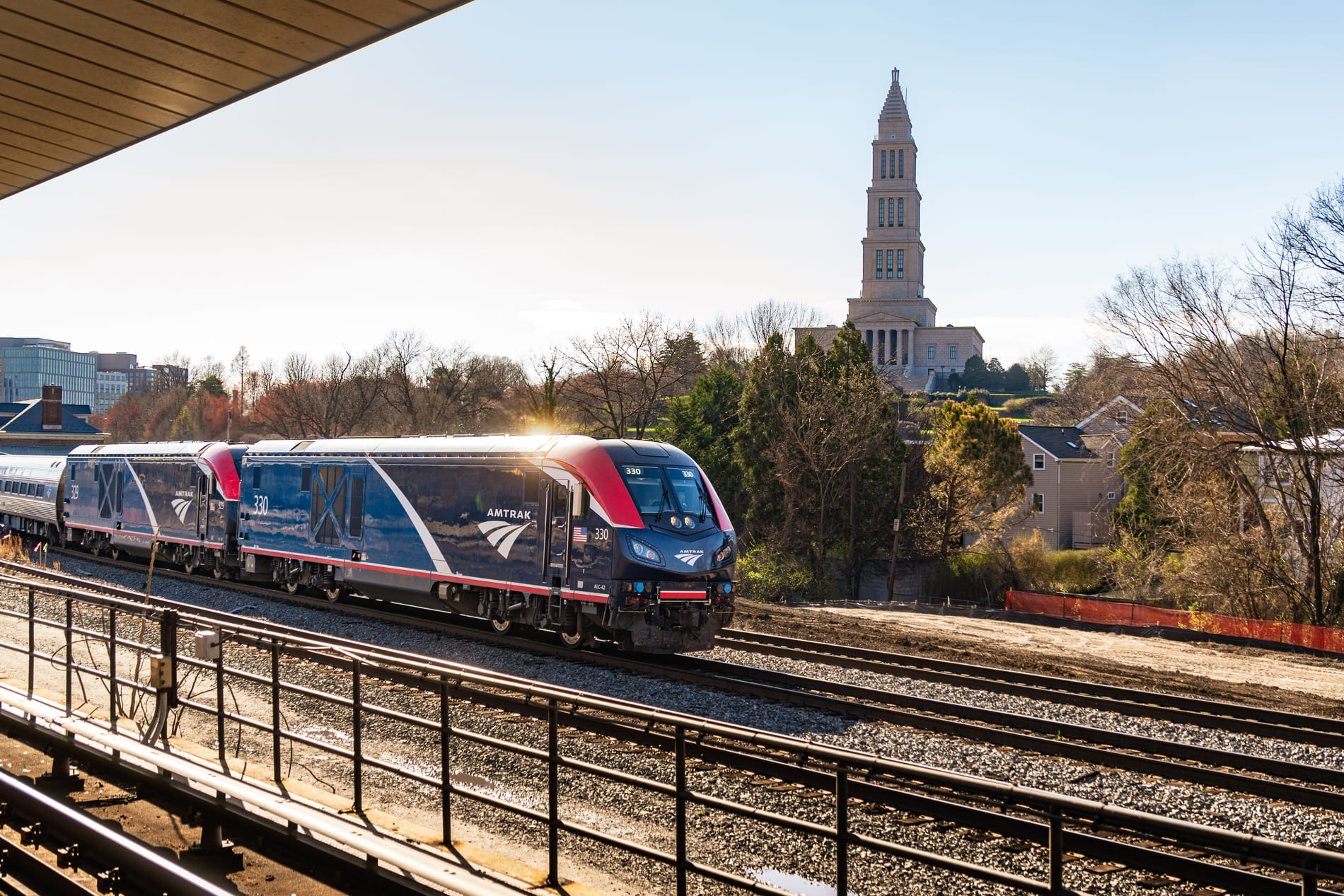 Kings Street metro amtrack train in Alexandria, VA