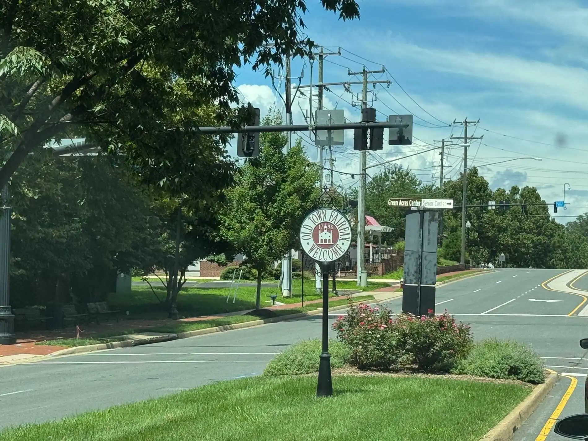 The welcome sign driving into Fairfax, VA